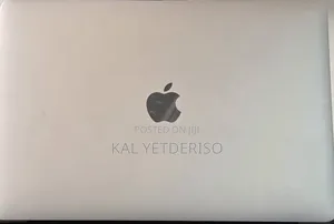New Laptop Apple MacBook Pro 2020 8GB Intel Core i7 SSD 256GB