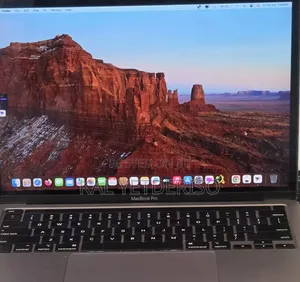 New Laptop Apple MacBook Pro 2020 8GB Intel Core i7 SSD 256GB