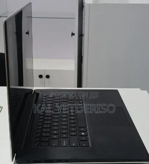 New Laptop Dell Precision 5540 16GB Intel Core i7 SSD 512GB