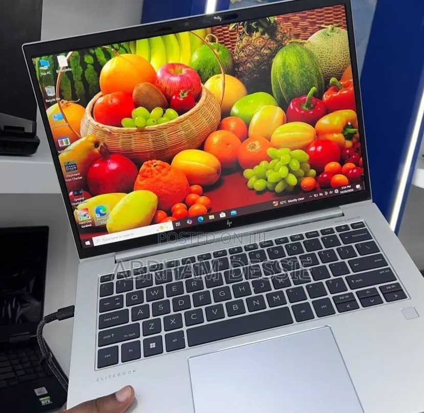 New Laptop HP EliteBook 840 G9 16GB Intel Core i7 SSD 512GB