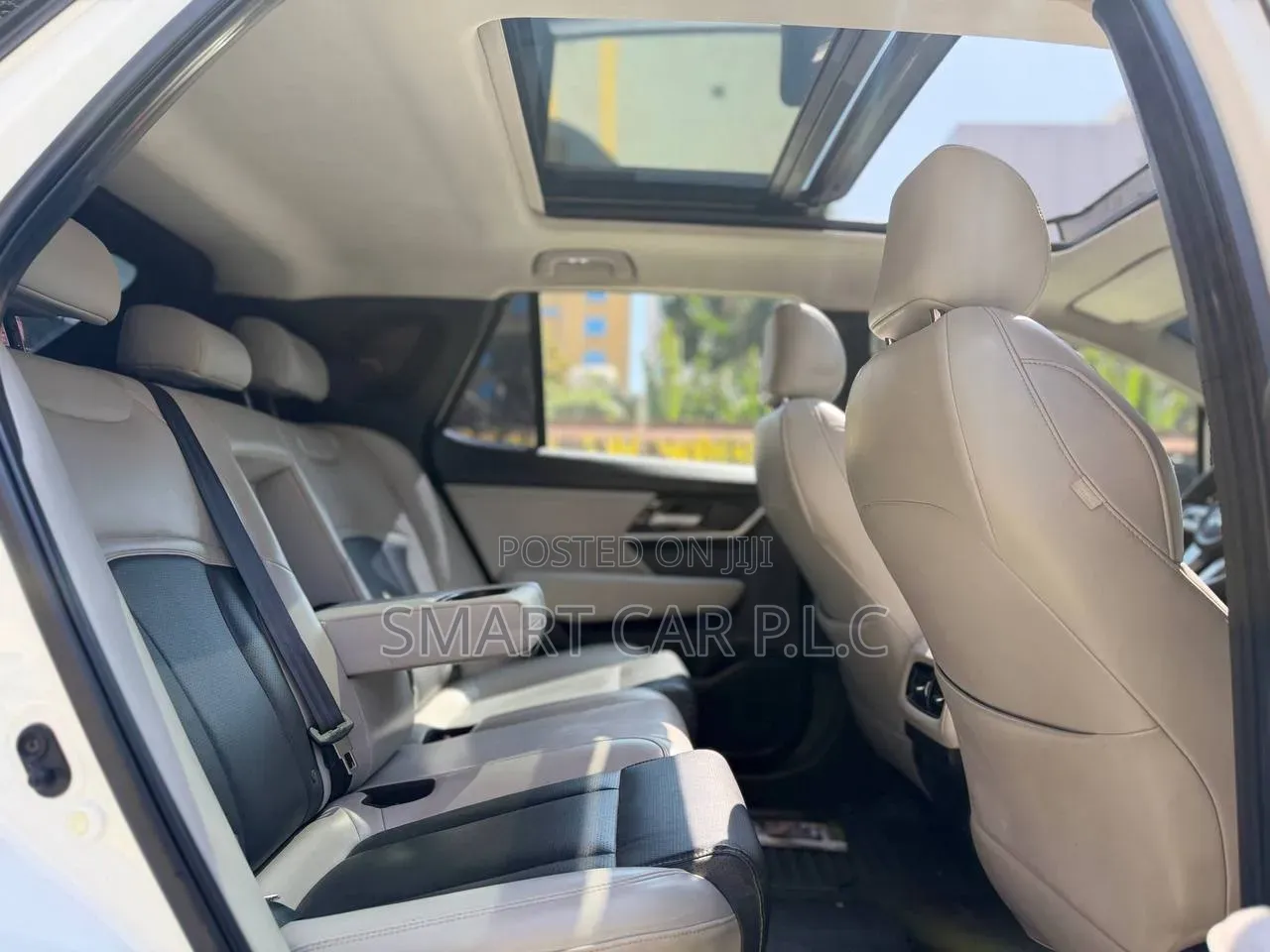 Mitsubishi Airtrek 135 kW FWD 2023 White