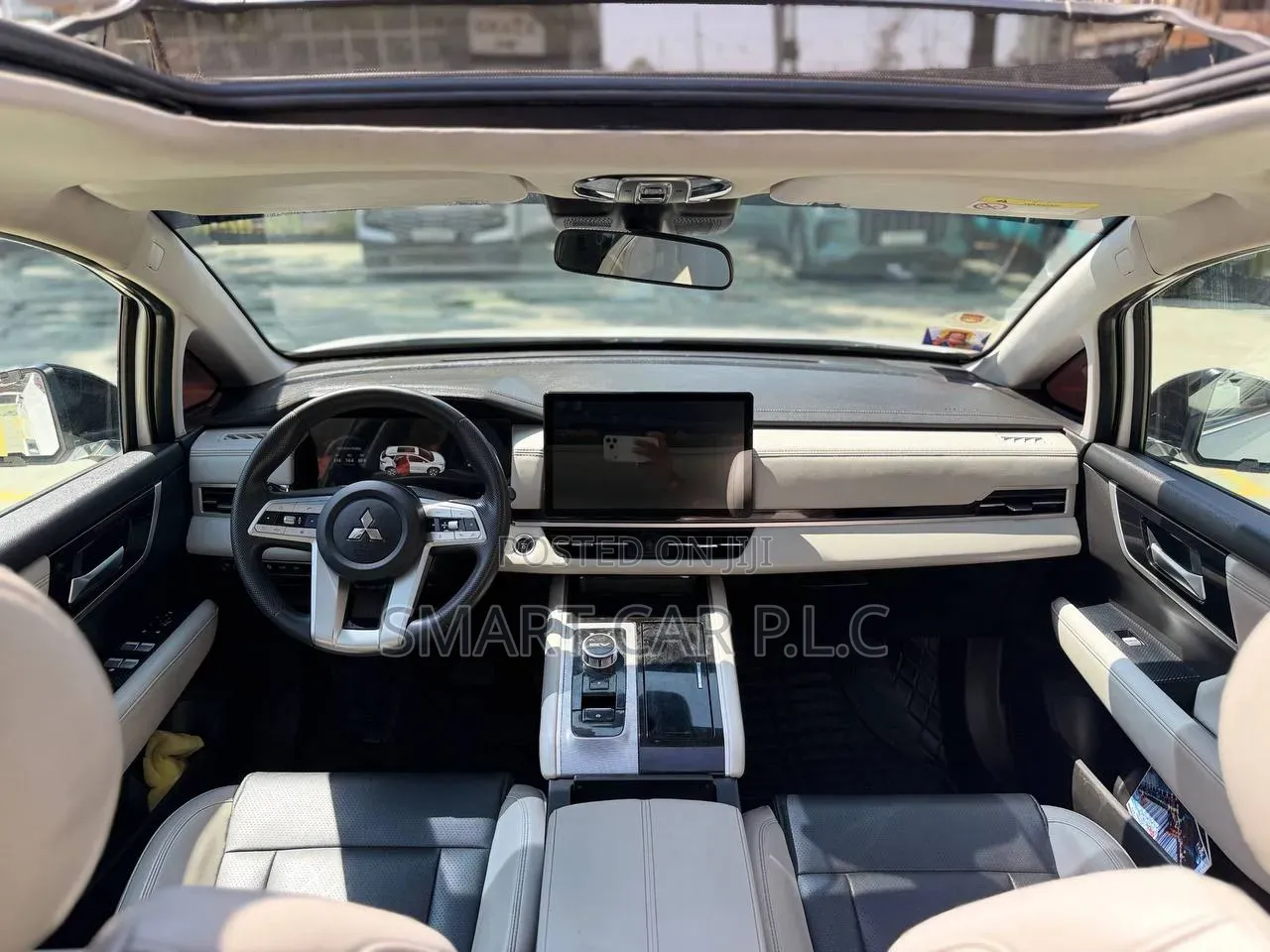 Mitsubishi Airtrek 135 kW FWD 2023 White