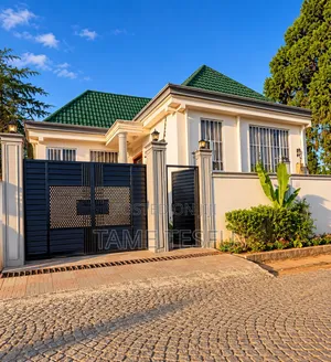 Furnished 3bdrm Villa in ኮቶቤ, Yeka for sale
