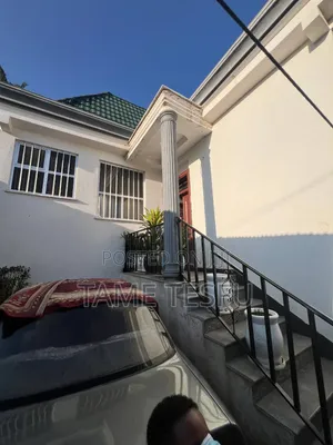 Furnished 3bdrm Villa in ኮቶቤ, Yeka for sale