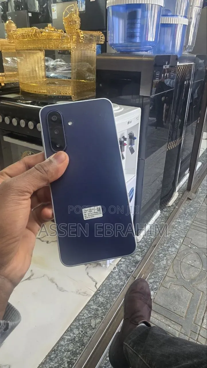 Samsung Galaxy M17 5G 128 GB Silver
