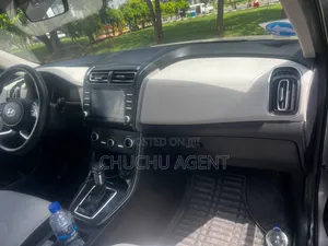 Hyundai Creta 2023 Silver