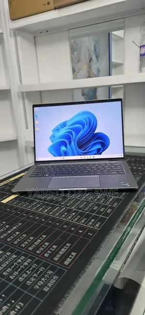 New Laptop Dell 16GB Intel Core i7 SSD 512GB