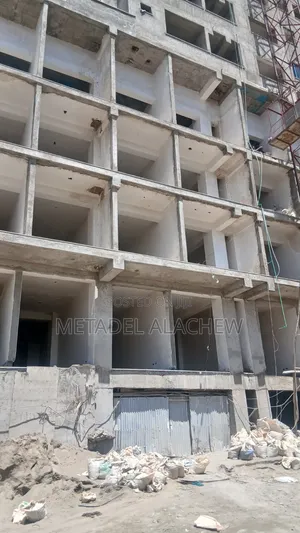 Commercial Shop for Sale at Ayat Train Station