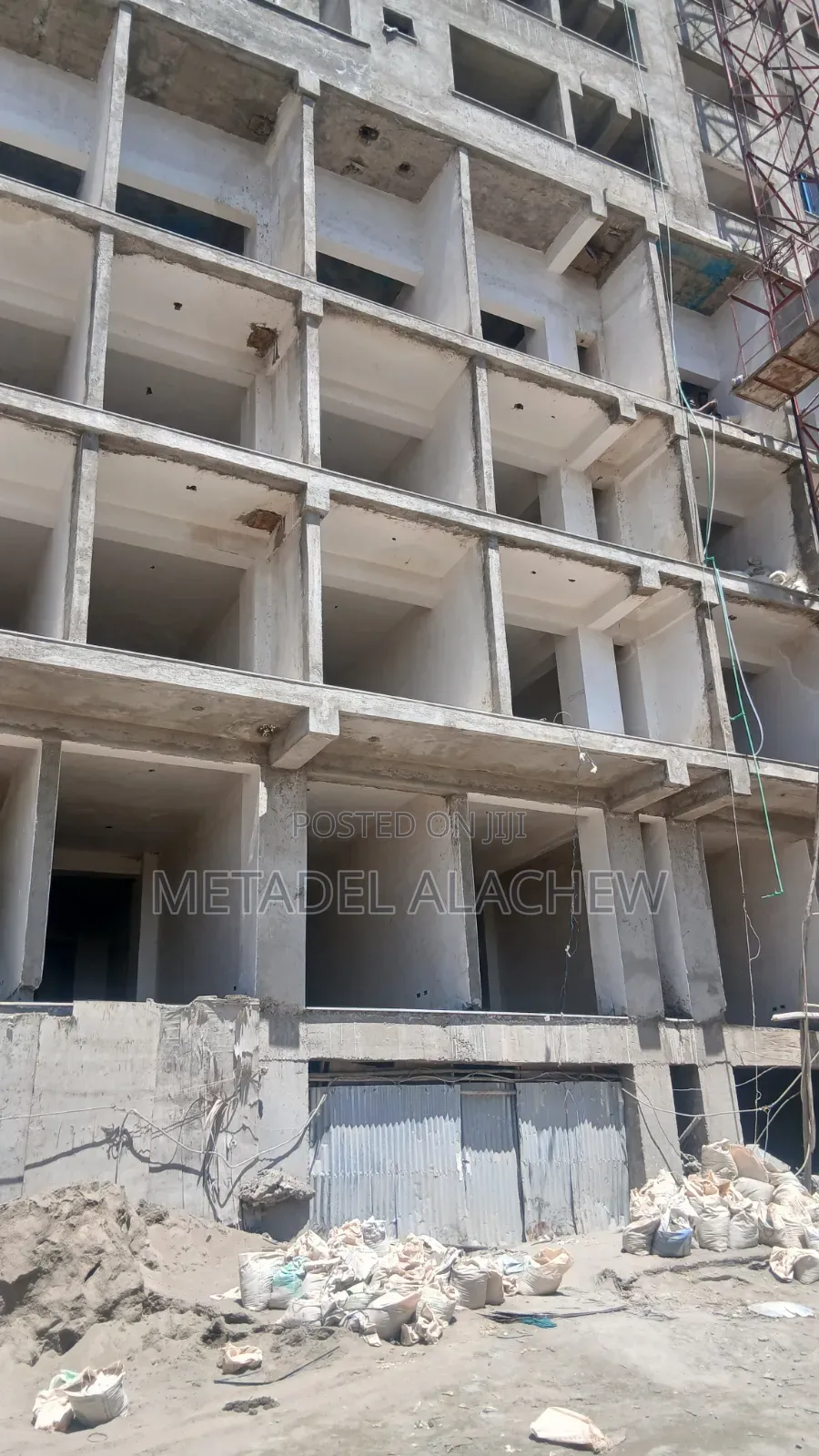 Commercial Shop for Sale at Ayat Train Station