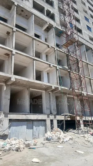 Commercial Shop for Sale at Ayat Train Station