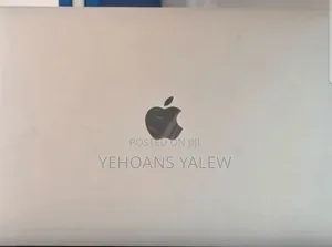New Laptop Apple MacBook Pro 2020 8GB Intel Core i7 SSD 256GB