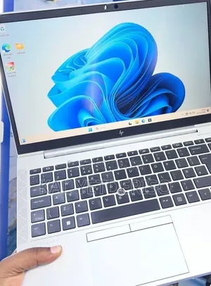 New Laptop HP EliteBook 840 G8 16GB Intel Core i7 SSD 512GB