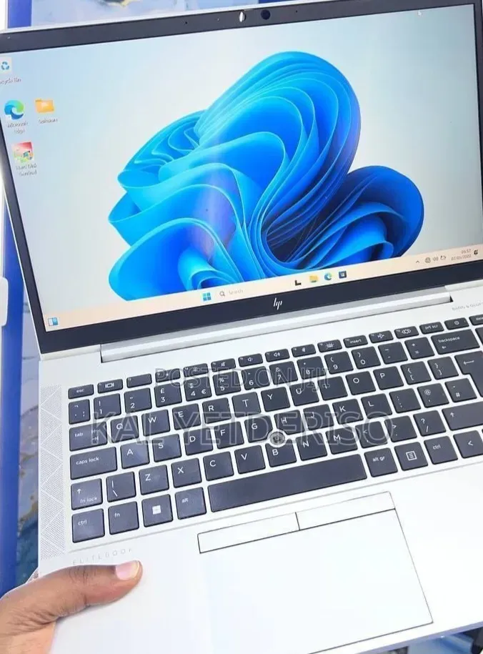 New Laptop HP EliteBook 840 G8 16GB Intel Core i7 SSD 512GB