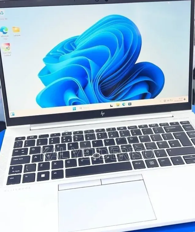 New Laptop HP EliteBook 840 G8 16GB Intel Core i7 SSD 512GB