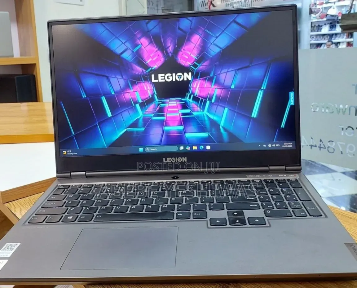 New Laptop Lenovo Legion Y740 16GB Intel Core i7 SSD 512GB