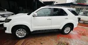 Toyota Fortuner 2015 White