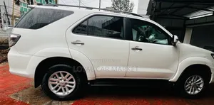 Toyota Fortuner 2015 White