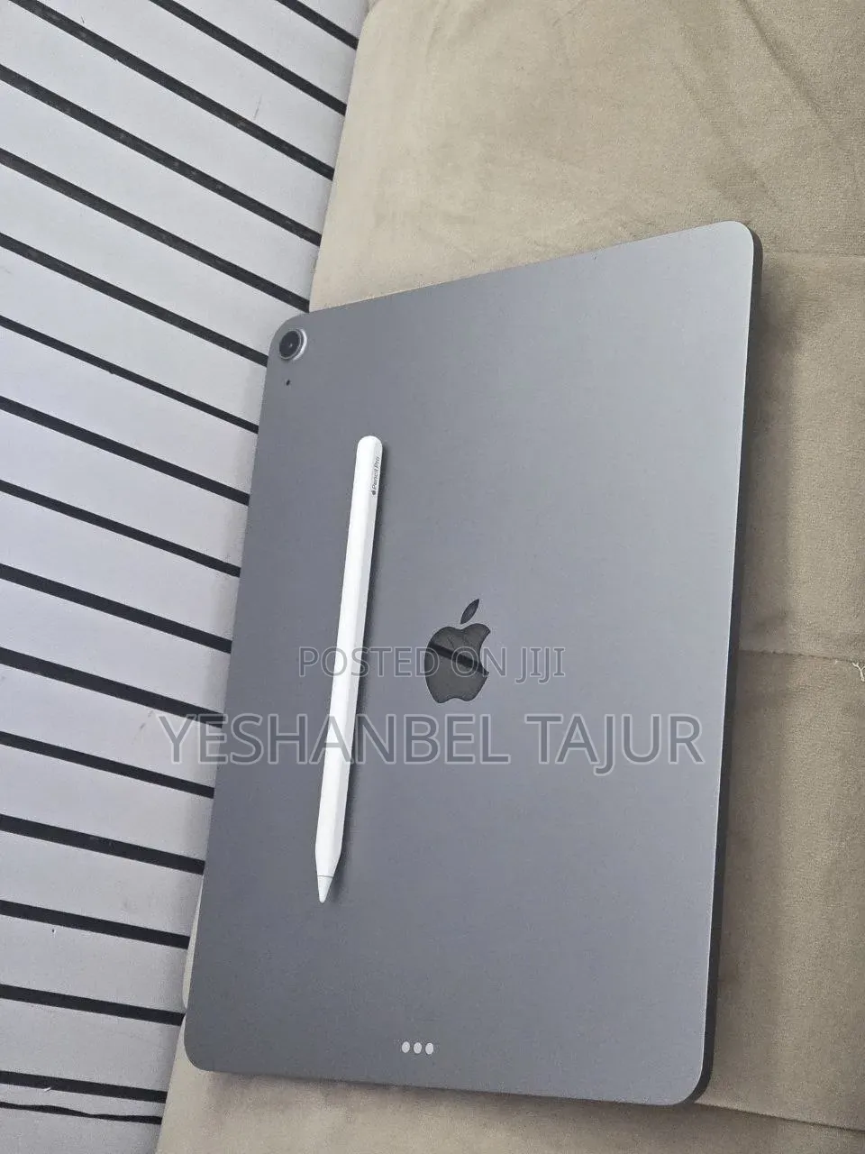 New Apple iPad (2025) 256 GB