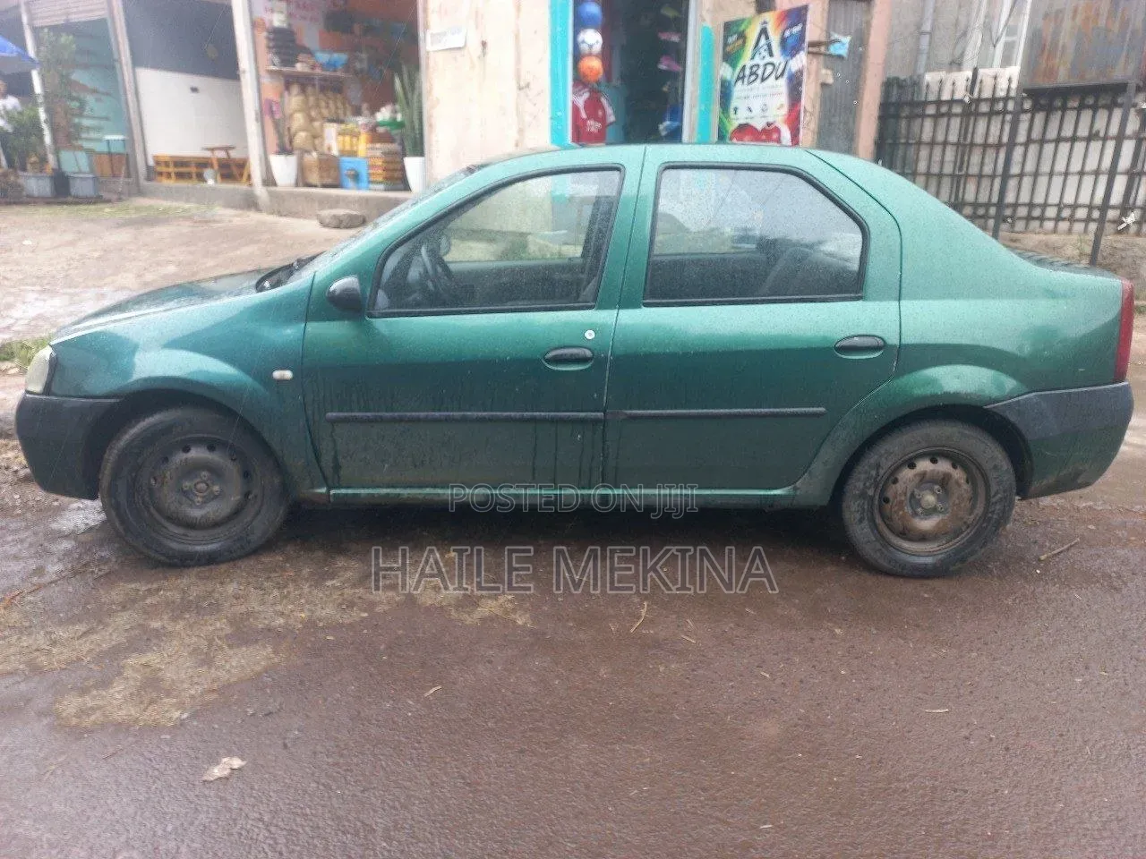 Renault Logan 2006 Green