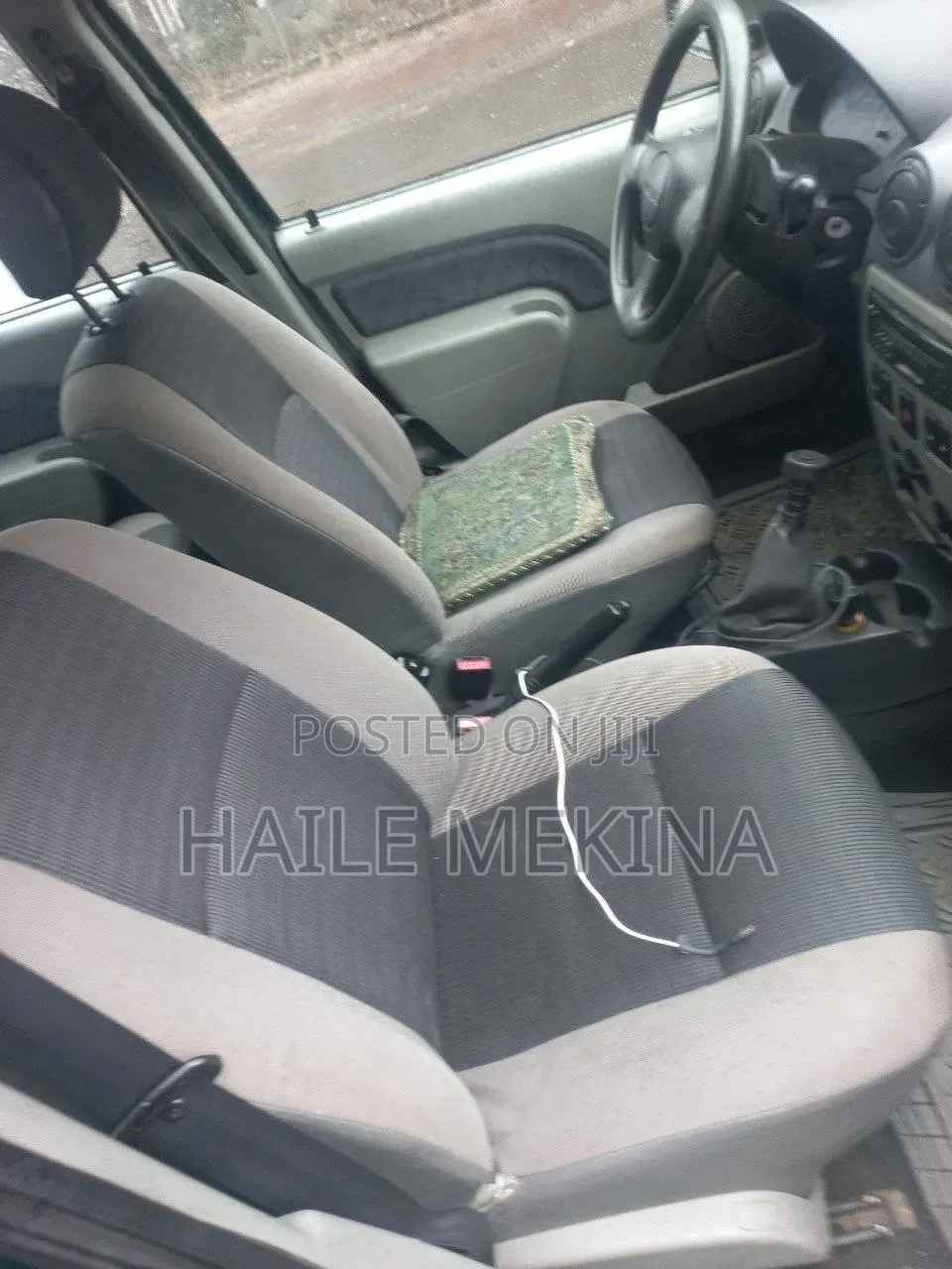 Renault Logan 2006 Green
