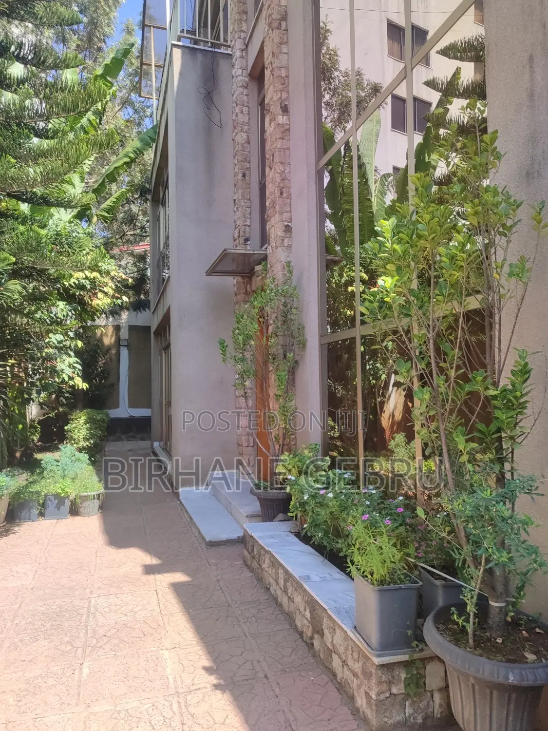 Furnished 6bdrm House in G+2 Fernished House, Bole for sale