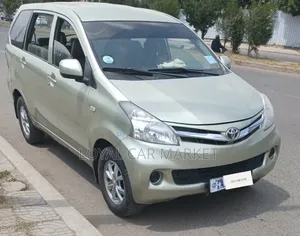 Toyota Avanza 2012 Ivory