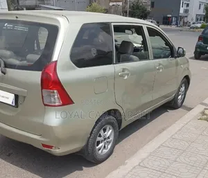 Toyota Avanza 2012 Ivory
