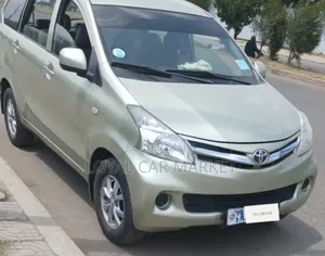 Toyota Avanza 2012 Ivory
