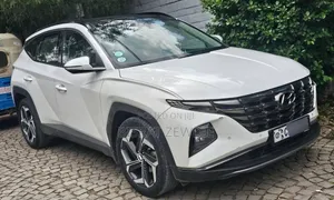 Hyundai Tucson 2022 White