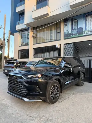 Toyota Grand Highlander Hybrid MAX Platinum AWD 2025 Black
