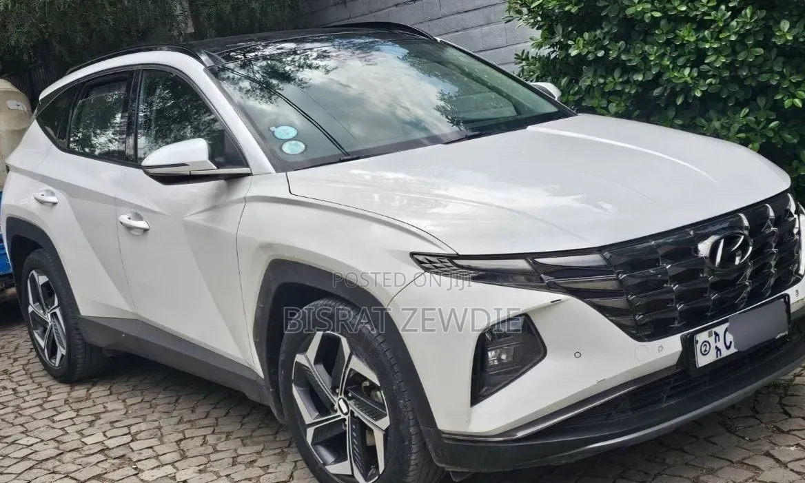 Hyundai Tucson 2022 White