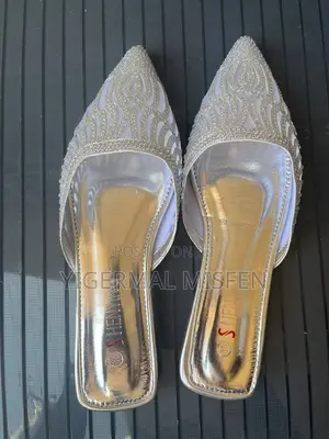 Women Shoes Three Shoes