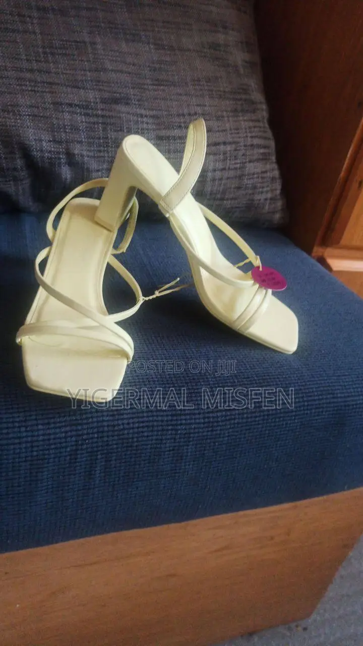 Women Shoes Three Shoes