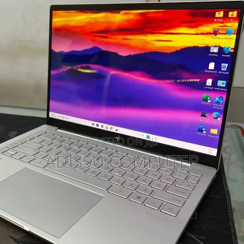New Laptop HP Pavilion 14 16GB Intel Core i7 SSD 1T