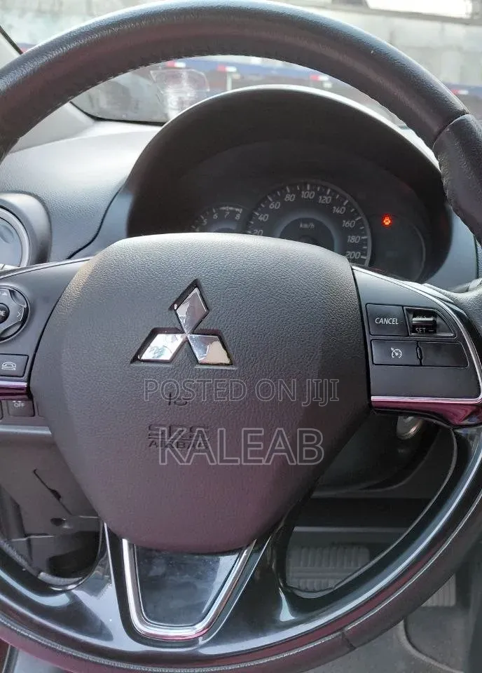 Mitsubishi Attrage 2021 Burgundy