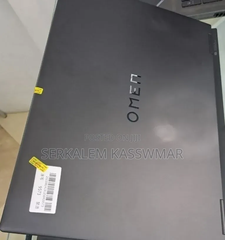 New Laptop HP Omen 16 16GB Intel Core i9 SSD 1T