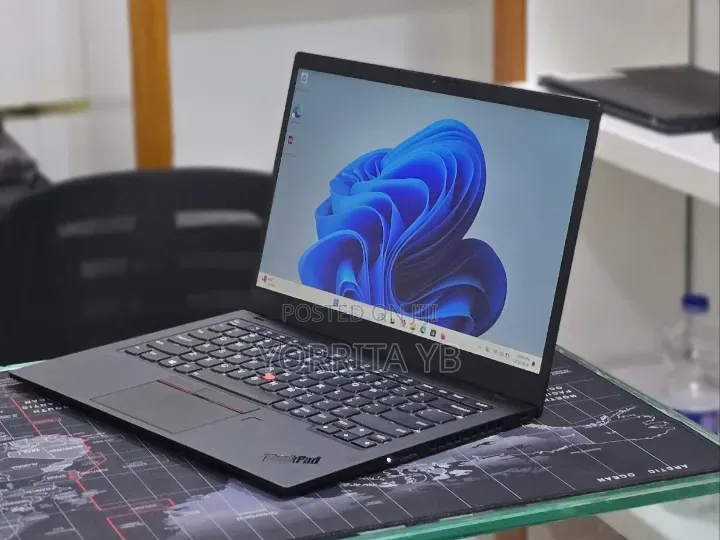 New Laptop Lenovo ThinkPad X1 Carbon 16GB Intel Core i7 SSD 512GB