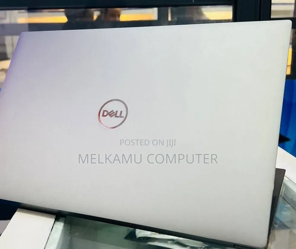 New Laptop Dell Precision 5570 16GB Intel Core i7 SSD 512GB