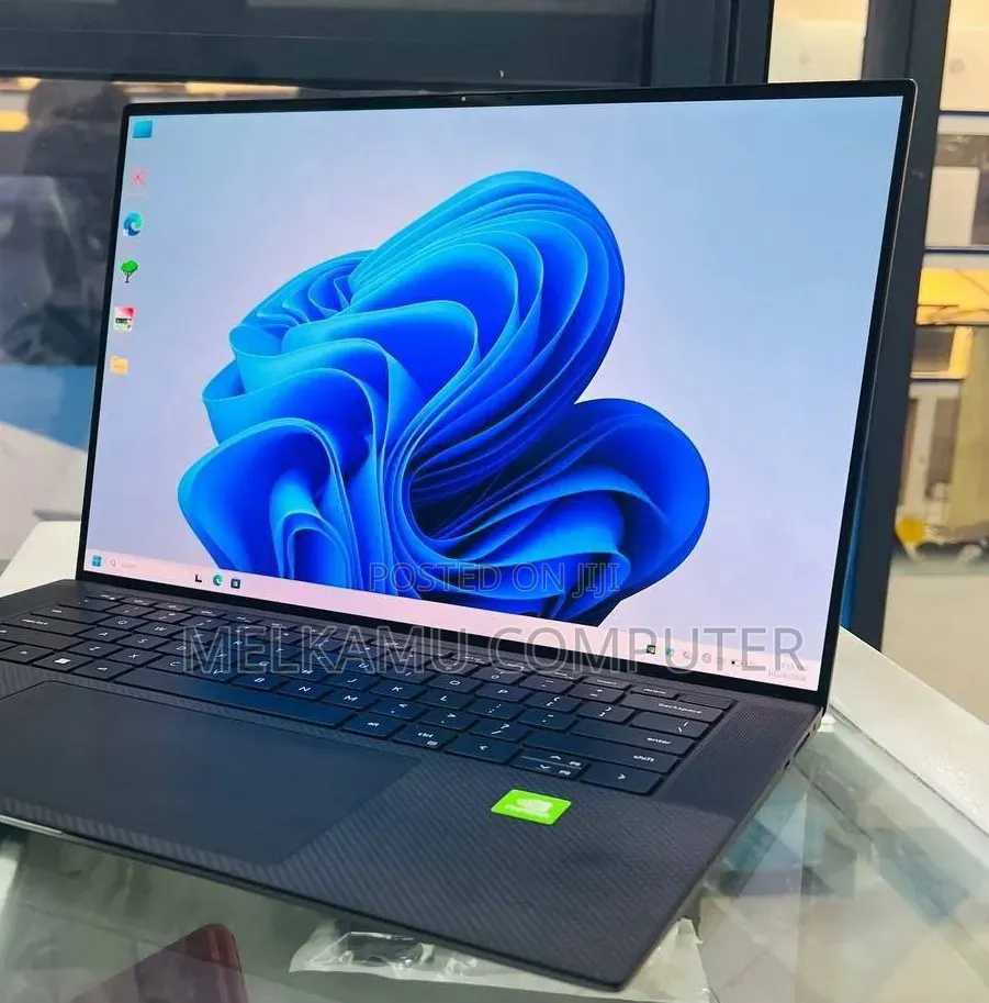 New Laptop Dell Precision 5570 16GB Intel Core i7 SSD 512GB