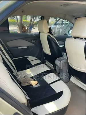 Toyota Yaris 2011
