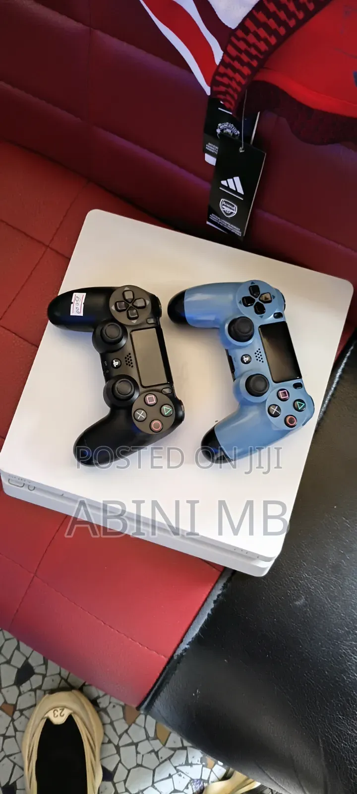 PlayStation 4 Slim Urgent