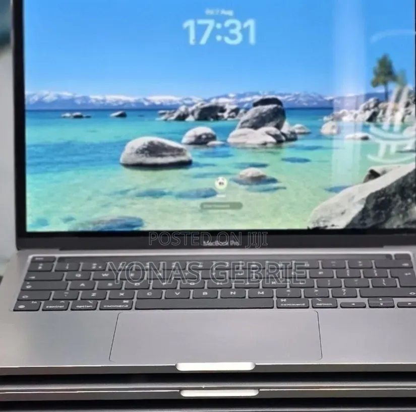 New Laptop Apple MacBook 8GB Intel Core i7 SSD 512GB
