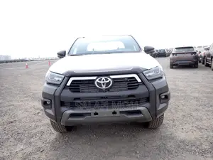 New Toyota Hilux 2026 Black