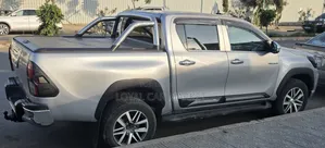 Toyota Hilux 2018 Silver