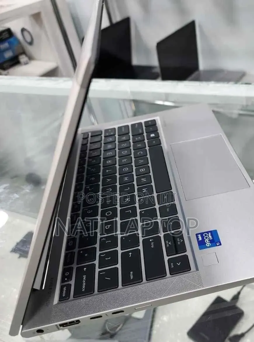 New Laptop HP EliteBook 840 G8 16GB Intel Core i7 SSD 512GB