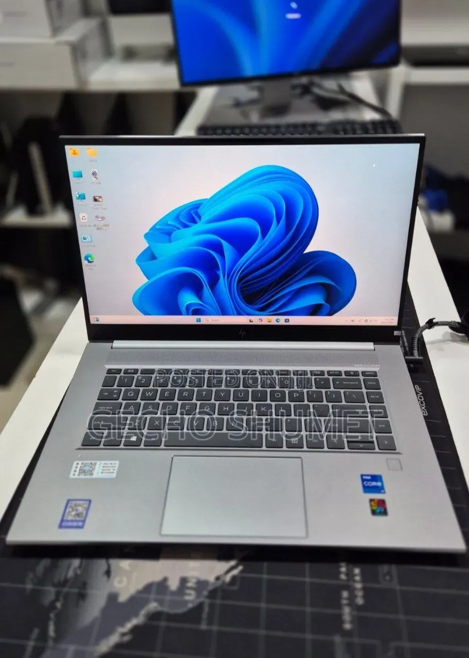 New Laptop HP ZBook 15 32GB Intel Core i7 SSD 1T