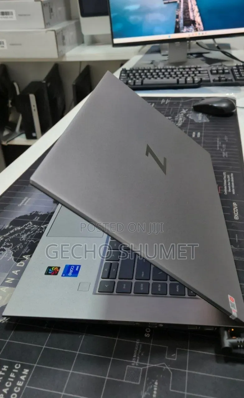 New Laptop HP ZBook 15 32GB Intel Core i7 SSD 1T