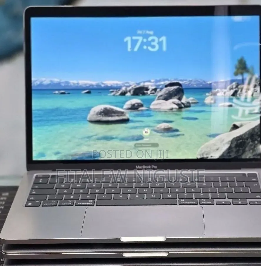 New Laptop Apple MacBook Pro 2020 M1 8GB Apple M1 SSD 512GB