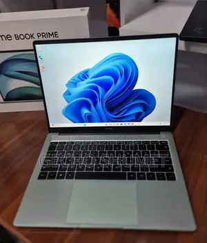 New Laptop Apple MacBook 16GB Intel Core i5 SSD 512GB