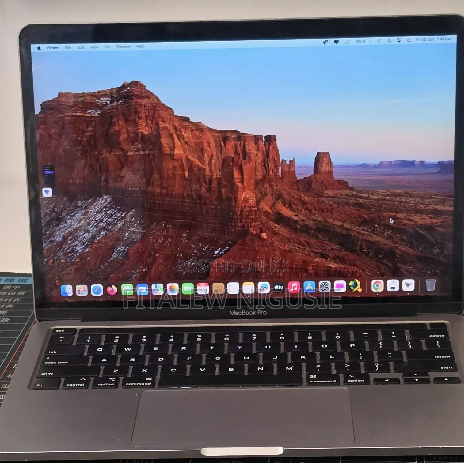 New Laptop Apple MacBook Pro 2020 8GB Intel Core i7 SSD 256GB